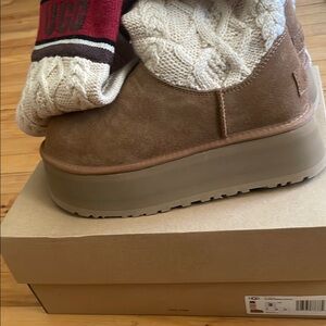 UGG Brown Winter Boots. Get it while it’s Hot!!!!!